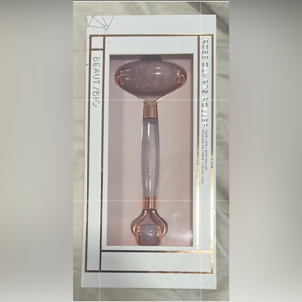 BeautyBio Rose Quartz Roller-Face, Eye, Body Roller. NIB. NEVER USED.